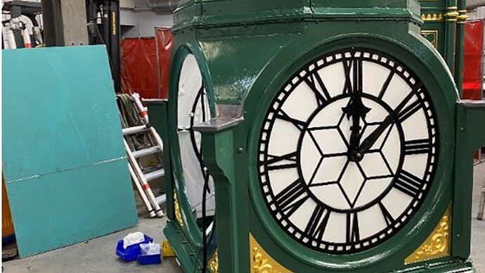 clock-face-snip-april