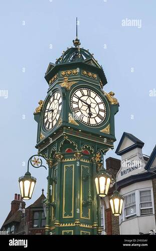 england-kent-isle-of-sheppey-sheerness-the-ornate-victorian-clock-tower-2Y653AY