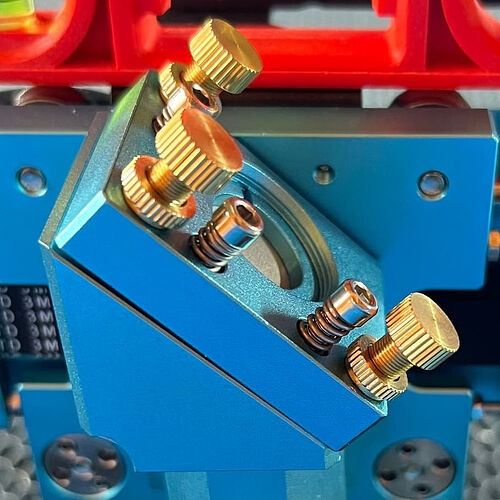LightBurn - M3 holder against mount