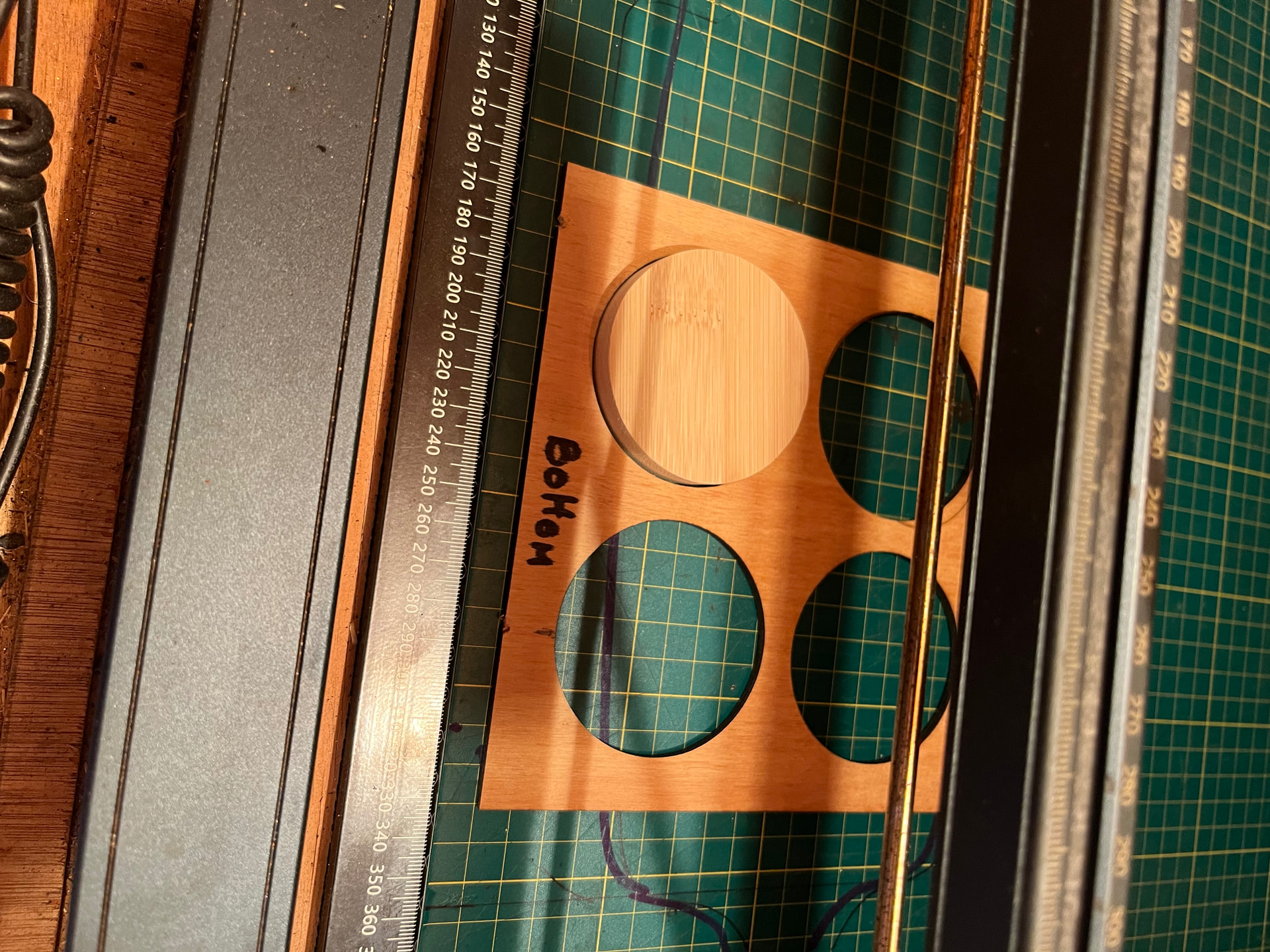 My absolute coordinates are enabled, it frames the template but