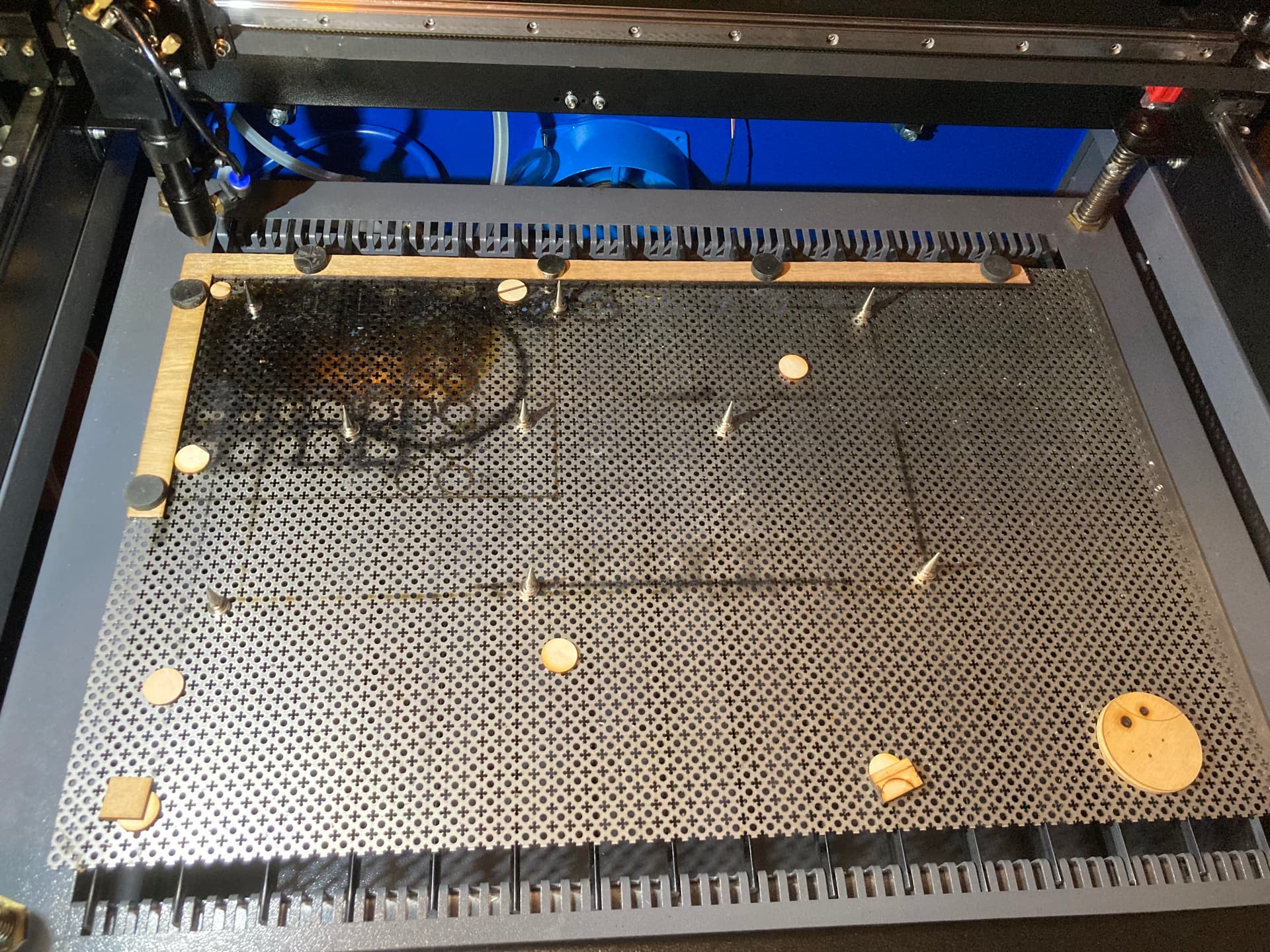 Honeycomb bed for the K40 laser cutter - Way of Wood