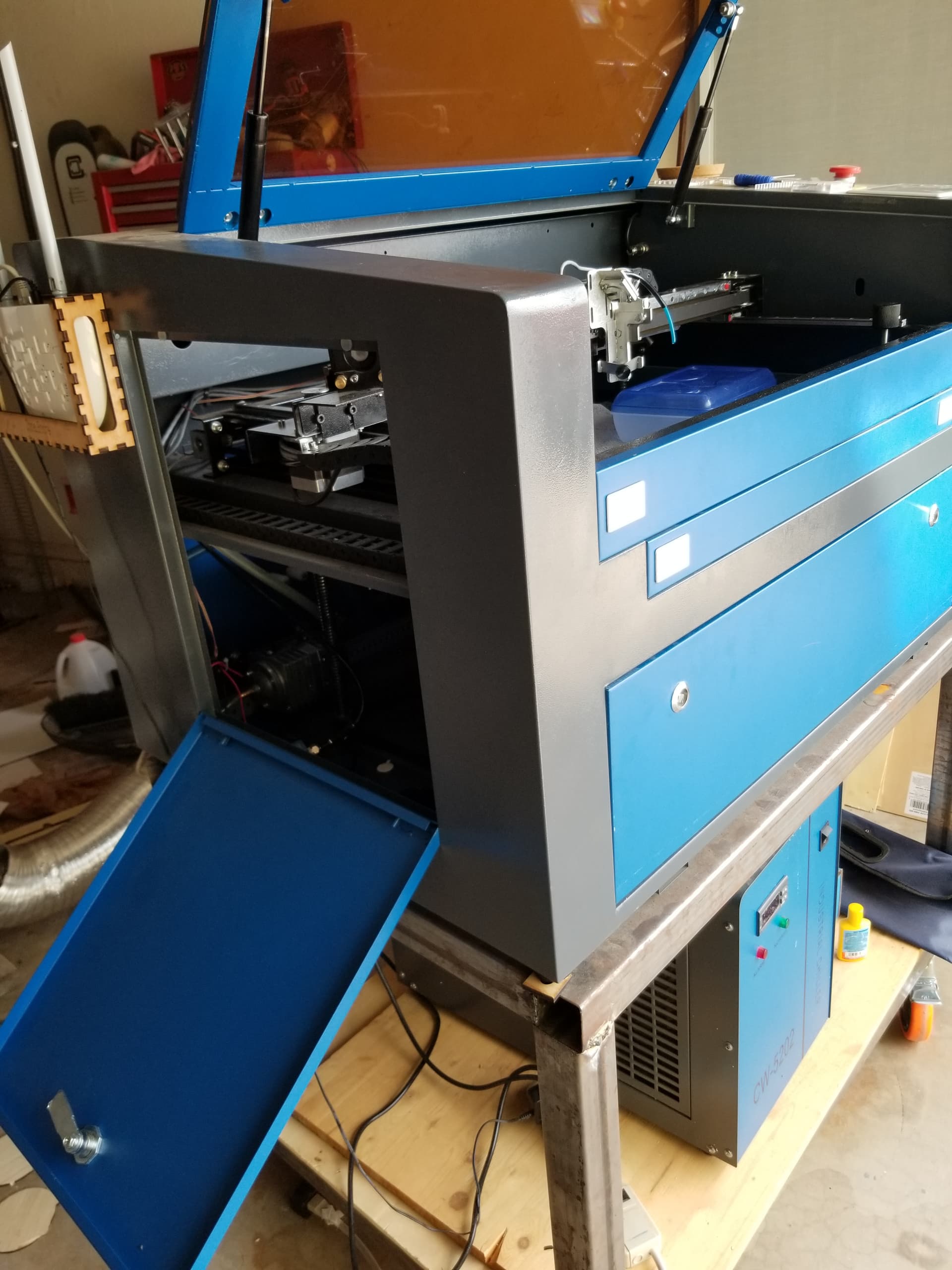 Pre-Owned 50W CO2 Laser Engraver - Laser Engravers & More - OMTech